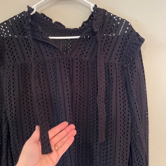 Madewell Black eyelet top - Picture 3 of 5